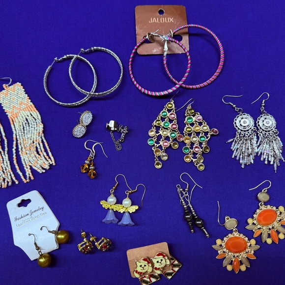 Earring Bundle - Picture 4 of 4